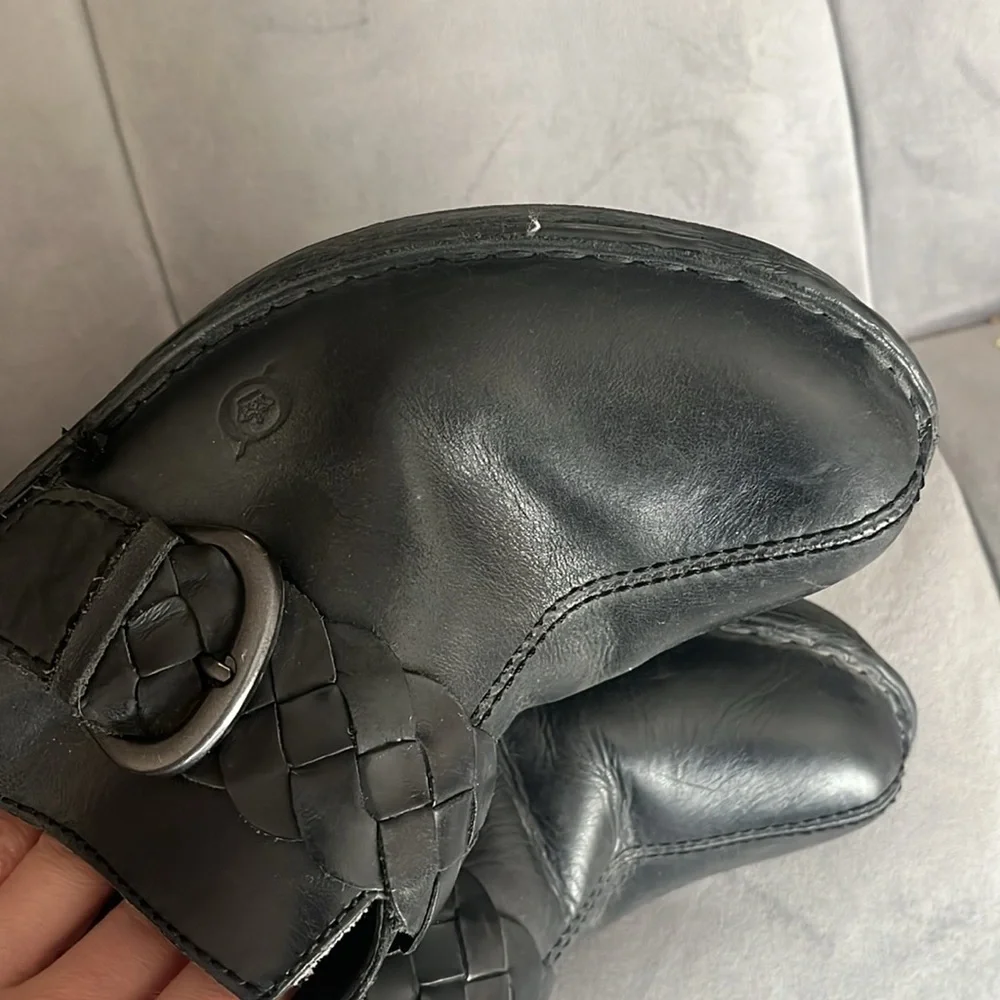 “Born- Clog Wedges size 9”